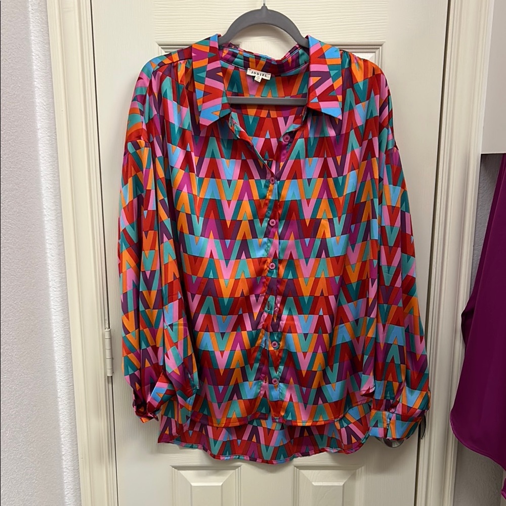 JODIFL Vibrant Multicolor Geometric Satin Blouse